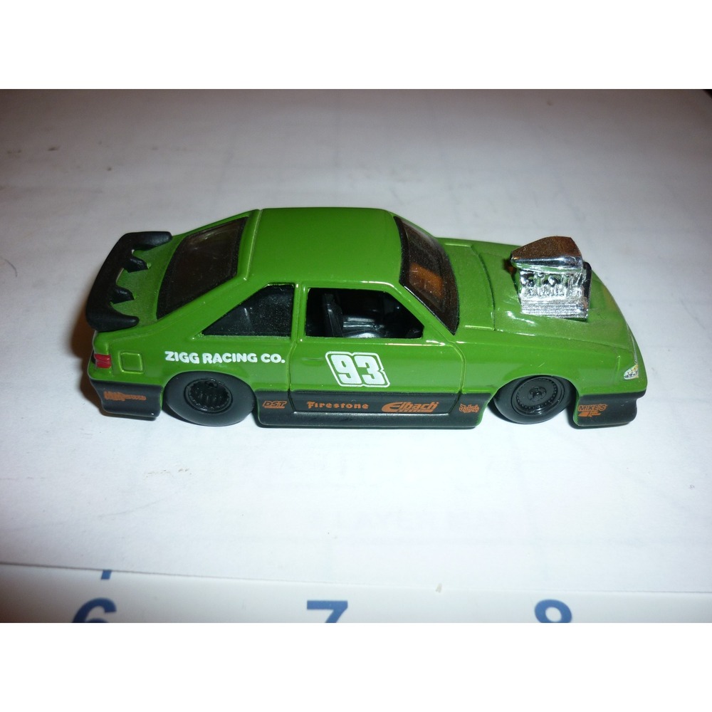 Maisto‎ 1993 Ford Mustang Cobra Green Diecast Toy Car 12003